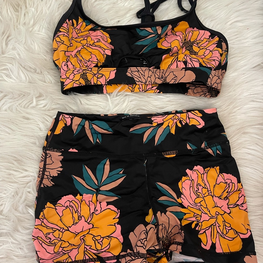 Billabong shorts outfit